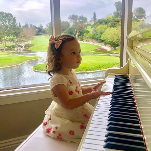 Meet your Posher, Erika - Picture 1 of 1